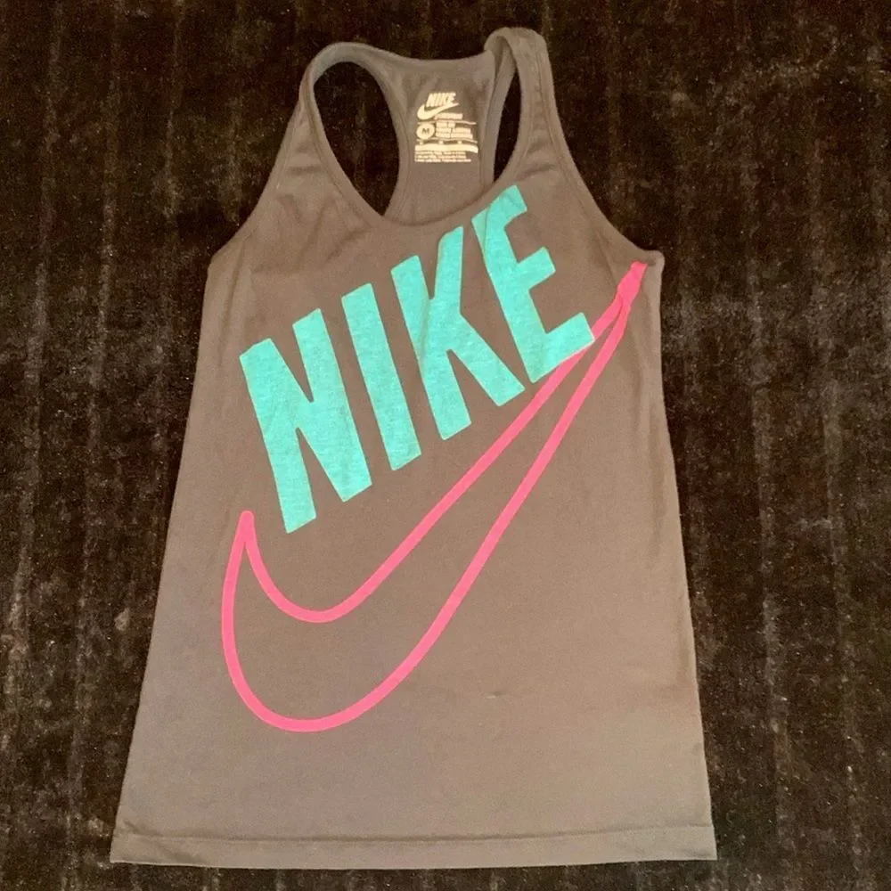 Women’s Black Nike Pink Swoosh Sportswear Athletic Racerback Tank Top Medium